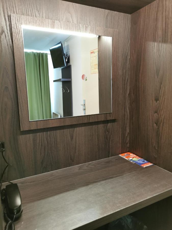 Fasthotel Paris Ouest Bouafle Exteriör bild