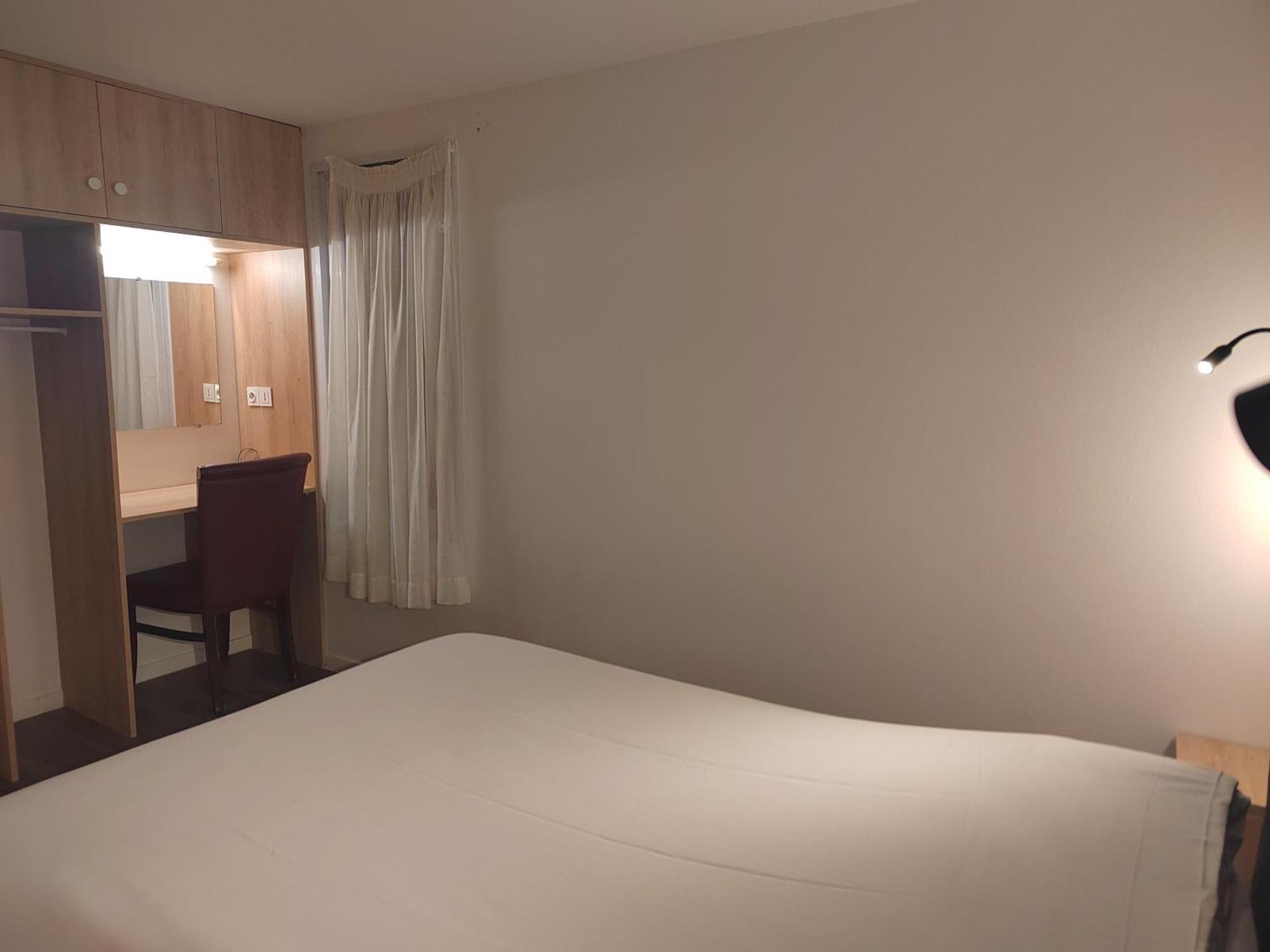 Fasthotel Paris Ouest Bouafle Exteriör bild